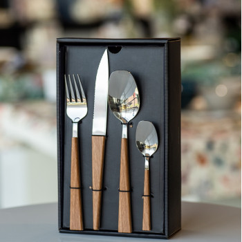 Набор столовых приборов A Simple Mess Villa Kitchen 16 пр